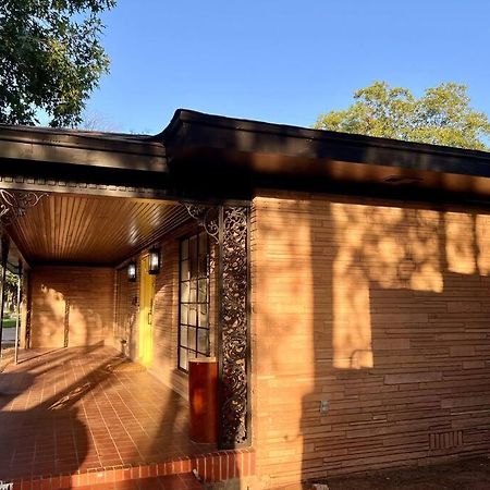 Barrel Oak Mansion- Fire Pit, & Pool Table Nr Ttu Villa Lubbock Exterior photo